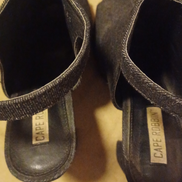 Cape Robbin denim embroidery heals. Size 8.5 - Picture 5 of 6